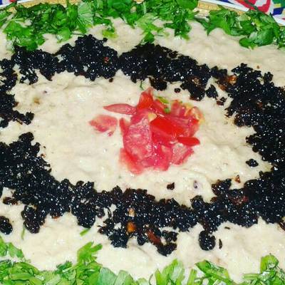  بابا غنوج مع البصل المحمر 