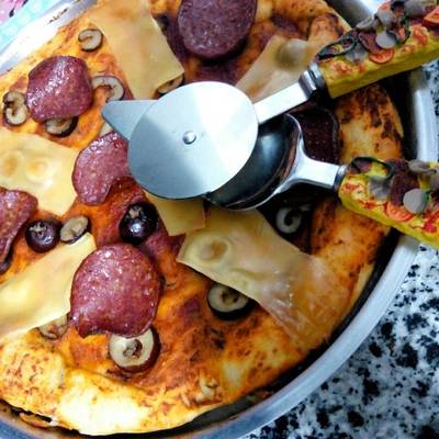  بيتزا بالببروني 