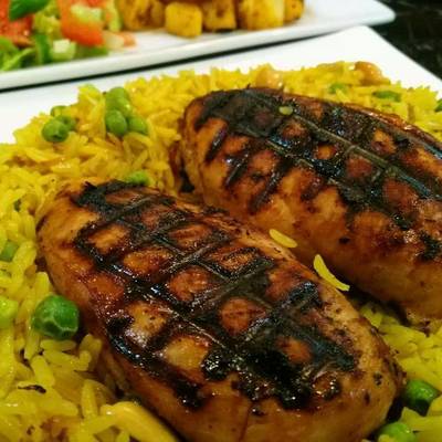  صدور دجاج مشوي مع رز بالبسله 