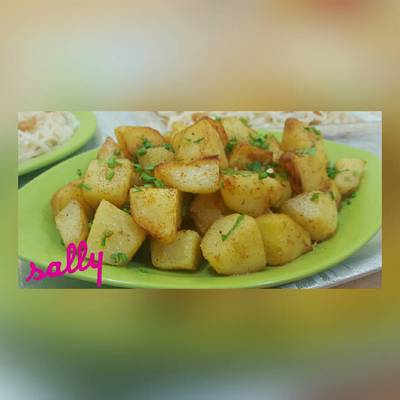  مكعبات البطاطس الحارة 