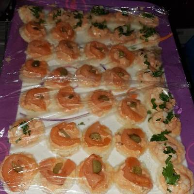  ميني ساندوتش للحفلات مع صوص كوكتيل 