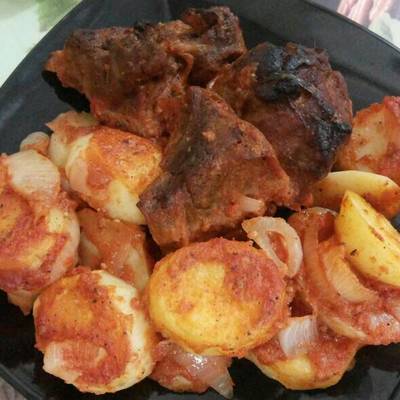  صينية بطاطس باللحمة 