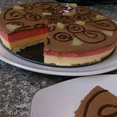  حلا طبقات الجيلي بالكريمة و الفواكه 