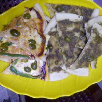  مناقيش و بيتزا 