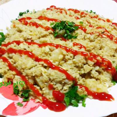  مفركة البطاطا والبيض مع الكتشب 