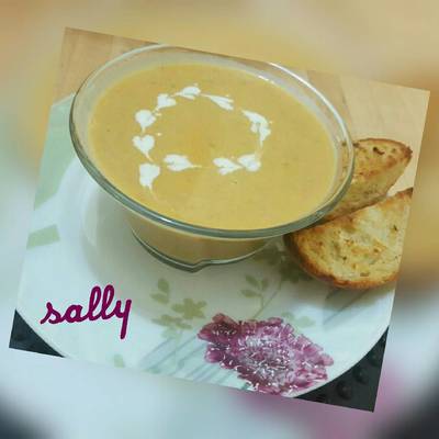  شوربة العدس بالكريمة 