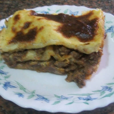  لازانيا بالبشاميل والكبد والقوانص 