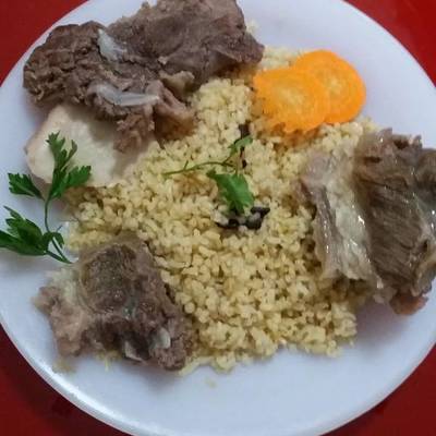  لحمة رأس مع البرغل 