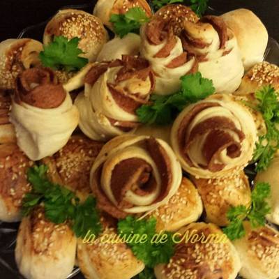  فطاير السوسيس 