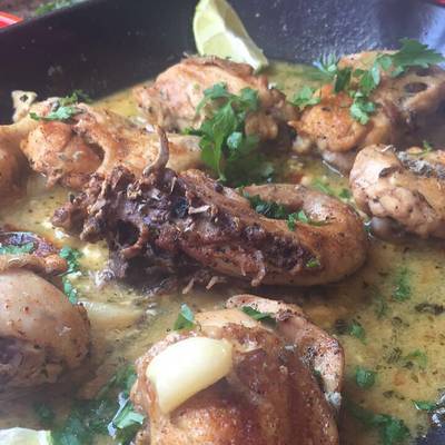  الدجاج بالثوم و اللبن 