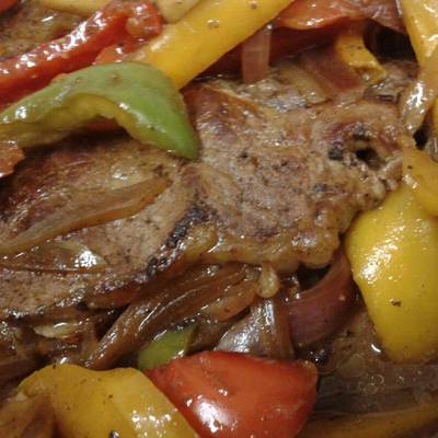  لحم بالفلفل الالوان ودبس الرمان يميييييييييي 