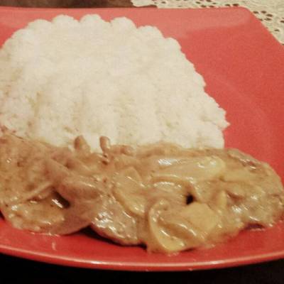  بيكاتا لحمه ورز ابيض 