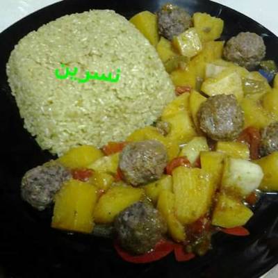  مكعبات البطاطس مع كفته اللحمه 