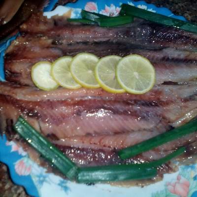  رنجة بالزيت والليمون والخل 