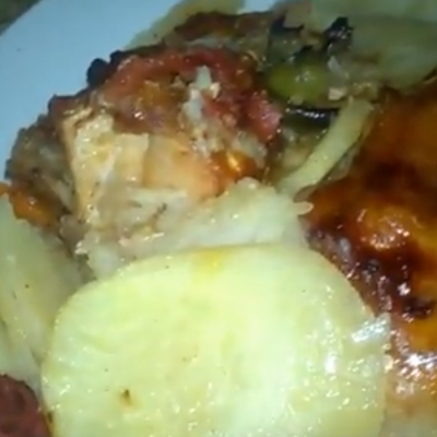  صينية البطاطس البيضة بالفراخ 