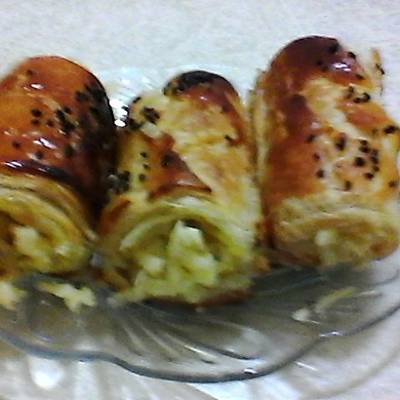  طريقة عمل المونشون بالعجينة المورقة 