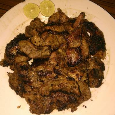  لحم ضاني مشوية علي الفحم 