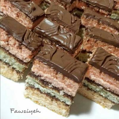  طريقة عمل ميني كيك اللوز الملون 