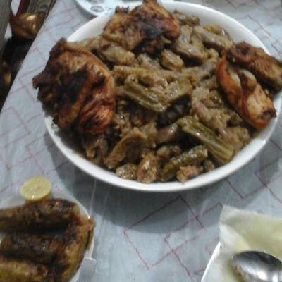  محشي كرنب مع فراخ محمره 