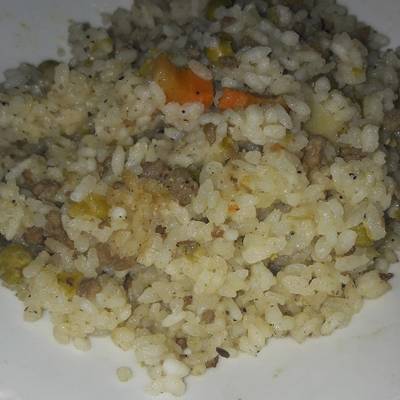  أرز باللحمه والخضار 