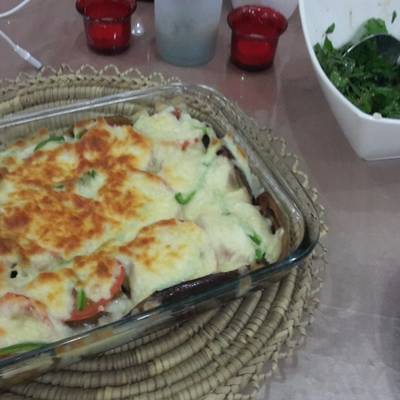  لفائف الباذنجان بالدجاج والجبنة 