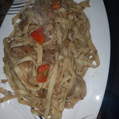  مكرونه شرايح بكبده الفراخ 