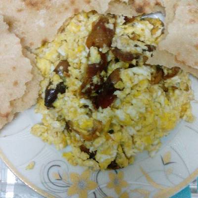  افطار عجوه بالبيض 