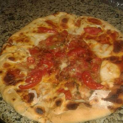  بيتزا عريشيه (معجنات) 