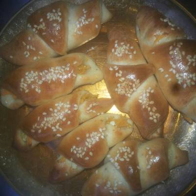  كرواسون بعجينه العشر دقائق بحشو الجبن والجزر 