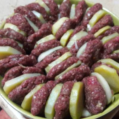  صينية بطاطس بالكفتة 