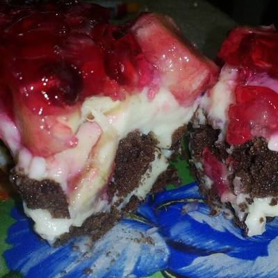  ترايفل البسكويت بالكاسترد والجيلي 