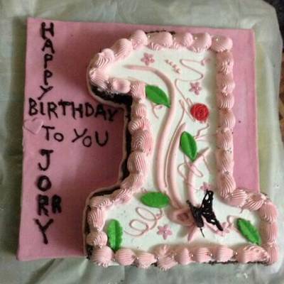  تورتة على شكل رقم 1 