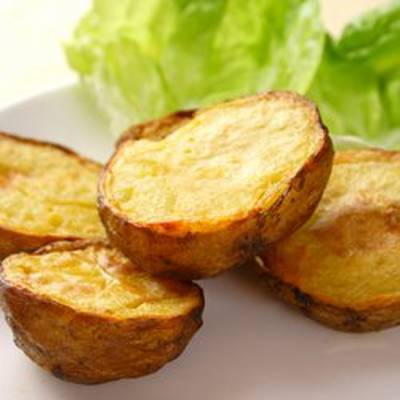  طريقة عمل بطاطا مشوية في الفرن 