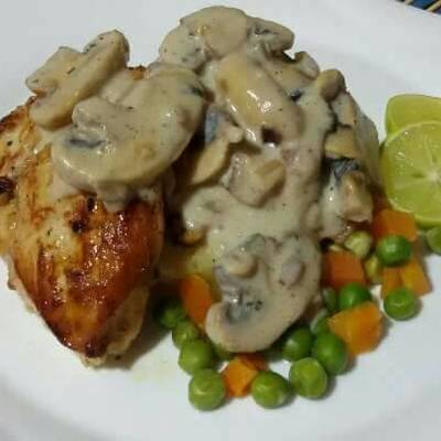  صدور الفراخ بصوص المشروم 