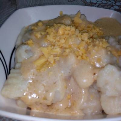  النوكي بصلصة الكريمة 