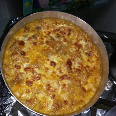  مكرونة بالسجق والبشاميل 