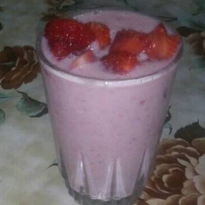  عصير الفراوله بالبن 