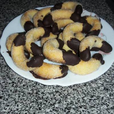  حلوى الهلال المغربيه رائعه وسهله جدا 