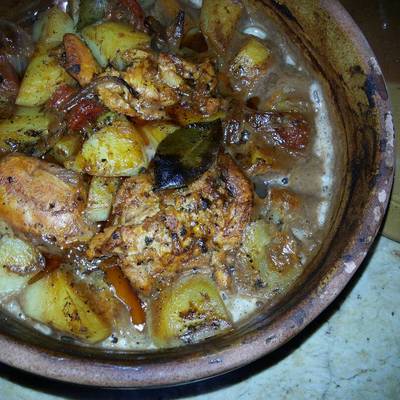  طاجن بطاطس بالفراخ 