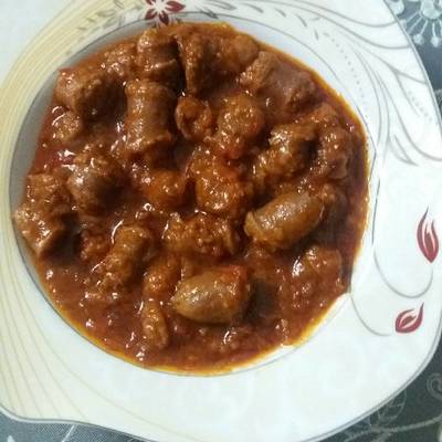  سجق بالبصل والطماطم 