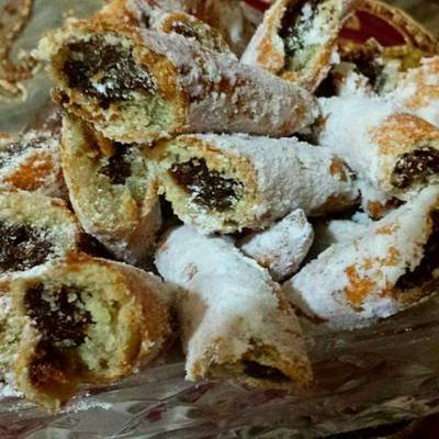  اقماع التمر أو سيجار التمر 