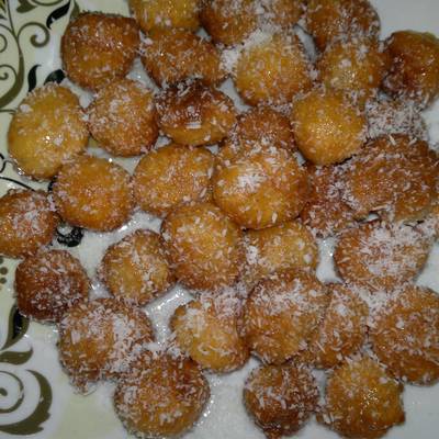  طريقة عمل حلى لقمة القاضي بعجينة البيتزا 