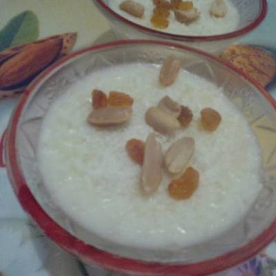  رز باللبن بالفانليا 