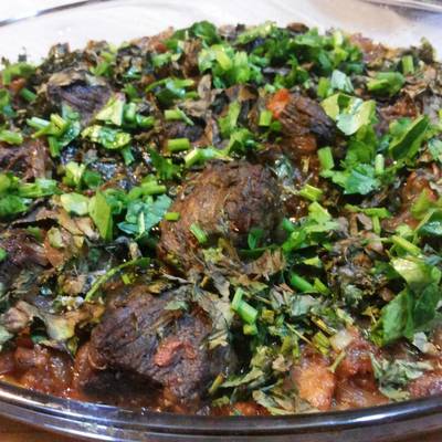  طاجن لحمة بصلصة الطماطم 