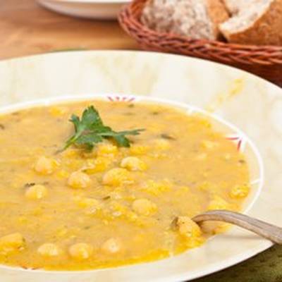  طريقة عمل شوربة العدس الأصفر بحليب جوز الهند 