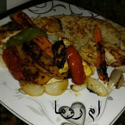  خضار ودجاج مشوي 