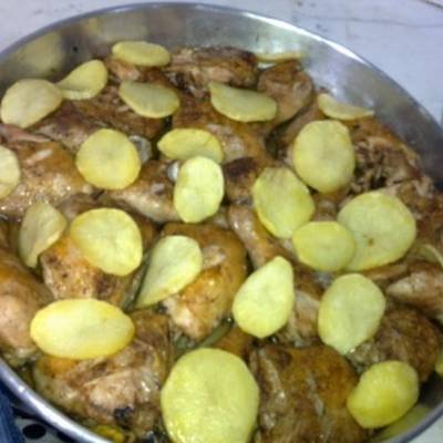  طريقة عمل صينية بطاطس بالفراخ 