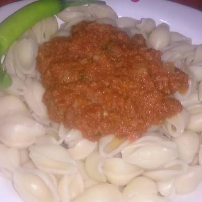  مكرونه قواقع بصلصه البولوبيف 