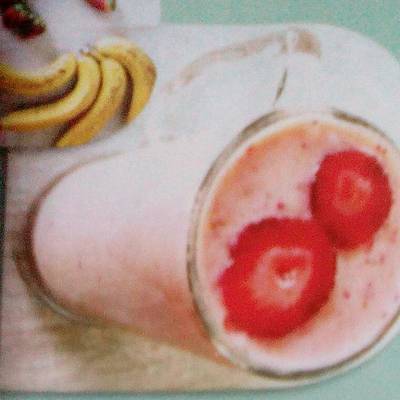  كريمة الفراولة بالموز اللذيذ الطازة 