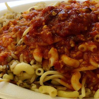  طريقة عمل الكشري مع الصلصة الحارة 